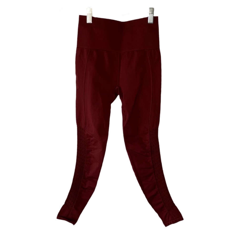 BOGO 🔴 FABLETICS Maroon Sync High-Waisted Perforated Seamless Leggings Size XS